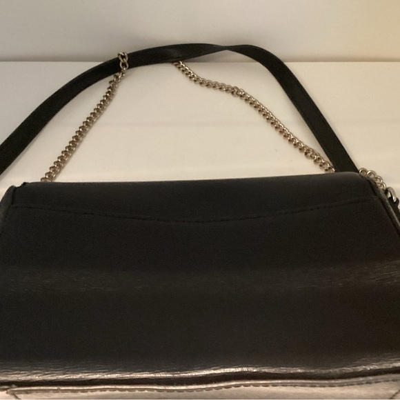 DKNY Small Bag With Leather & Chain Strap. - Picture 7 of 11